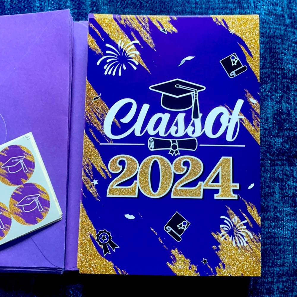 Graduation invitations - Picture 2 of 2